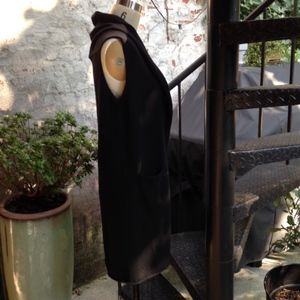 Blossom Cashmere Black Sleeveless Cardigan